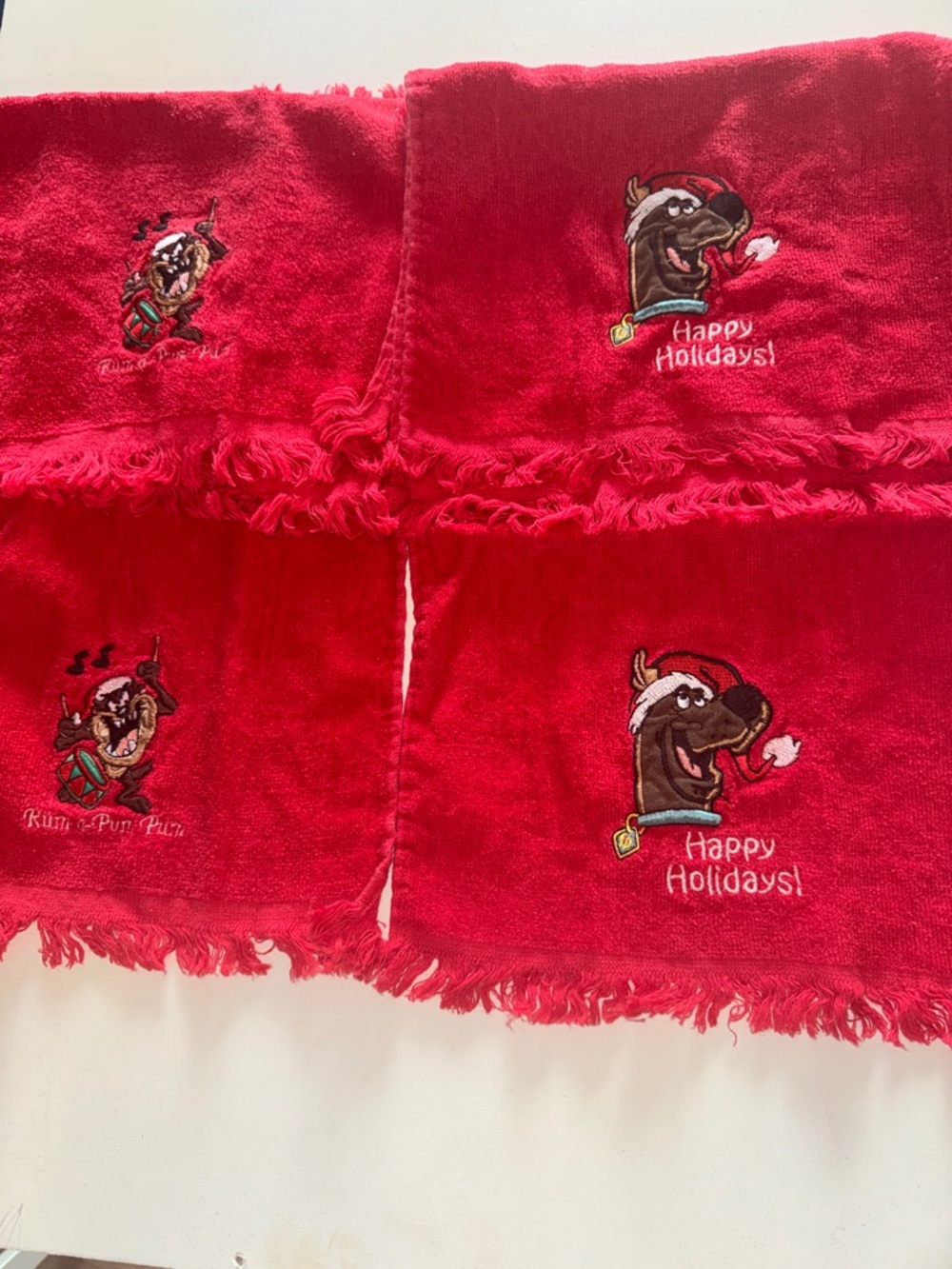 FOUR Vintage 2001 Taz Scooby Embroidered Holiday Hand Towels